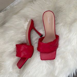 Women’s Red sandals